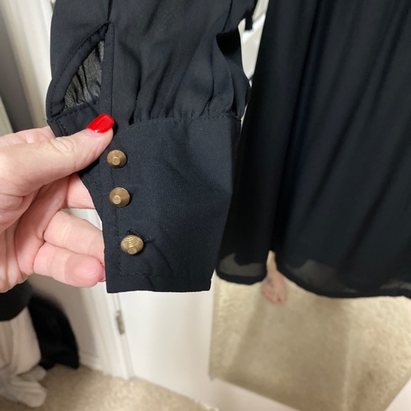 Black wrap v neck - Picture 3 of 3